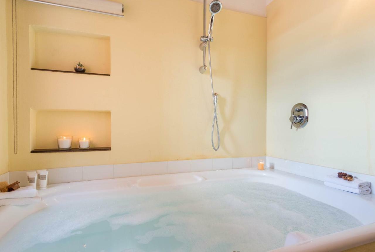 Romantic Suite Canelles Cagliari Luaran gambar